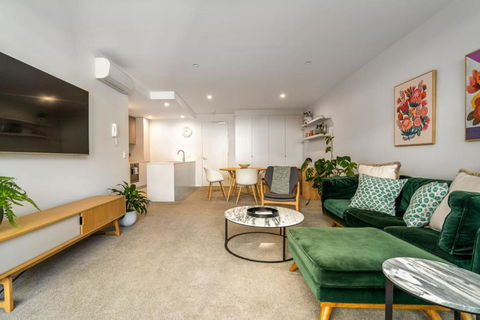 Modish Apartment Near Parliamentary Triangle - Accommodation Great Ocean Road 1