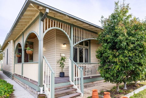 Montreux On High Country Feel Just 5 Minutes From Geelong CBD - Accommodation Great Ocean Road 1