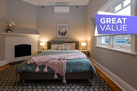 Morris And Eaton Cottages - 3BR WiFi Parking - Accommodation Great Ocean Road 1
