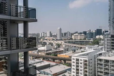 NEW Centrally Located High Level Studio Apartment - Accommodation Great Ocean Road 0