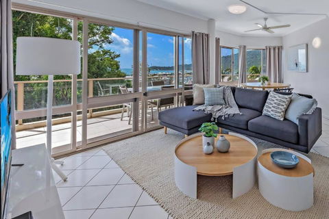 NEW! Gorgeous 2BR Apartment With Stunning Ocean Views! - Accommodation Great Ocean Road 0