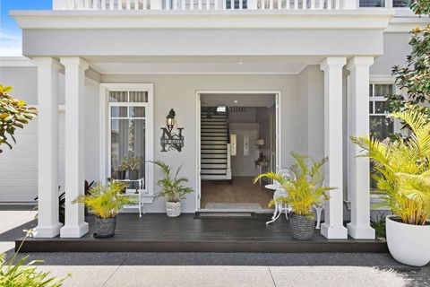 NEW HAVEN - Garden View Balcony - Accommodation Great Ocean Road 3