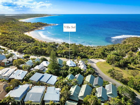 NEW Luxury Angourie Villa! Dream Location, WiFi ++ - Accommodation Great Ocean Road 1