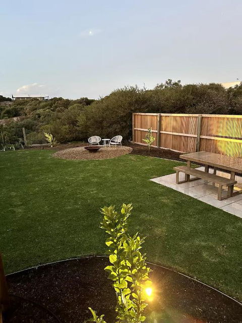 NEW Magpie Sands - 3 Bedroom Home - Downstairs Only, 1 Min Walk To Aldinga Beach - Accommodation Great Ocean Road 0