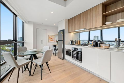 NEW Spectacular Views Southbank - Accommodation Great Ocean Road 1