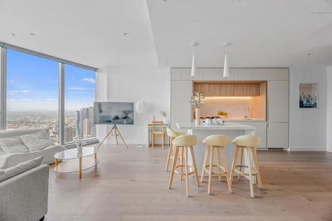 NEW Top Floor L70 CBD Luxury Apt - Accommodation Great Ocean Road 0
