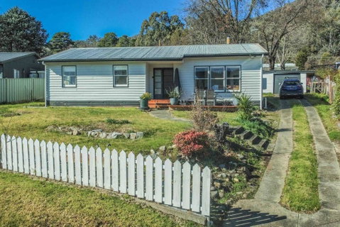 Mount Beauty 3BR Home - Accommodation Great Ocean Road 0