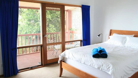 Ocean Blue KI. Absolute Ocean Front, Free WiFi - Accommodation Great Ocean Road 1