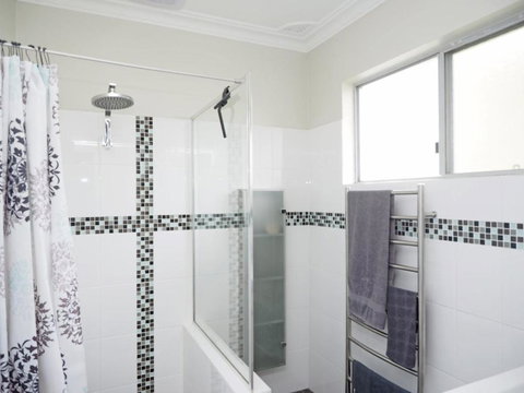 ONDINE, 4 Belmore Street - Accommodation Great Ocean Road 1