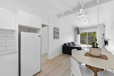 PA2 Stunning Sunshine Beach Apt Pets Welcome - Accommodation Great Ocean Road 1