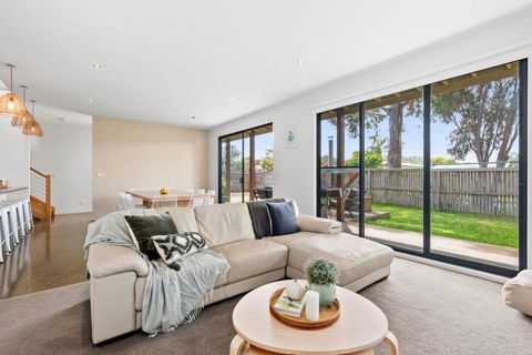Park View Coastal Oasis Barwon Heads Pet Friendly - Accommodation Great Ocean Road 2