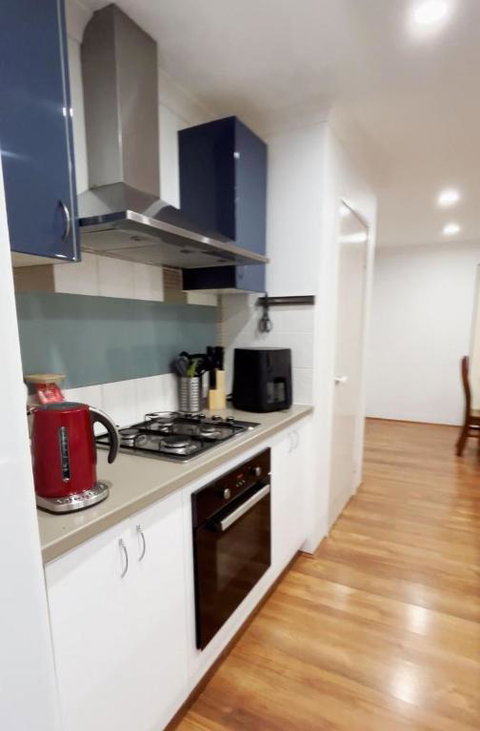 Parkside Pool Home In Aubin Grove - Accommodation Great Ocean Road 1