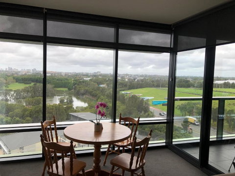 Parkview Modern Apartment W Parking @ Olympic Park - Accommodation Great Ocean Road 0