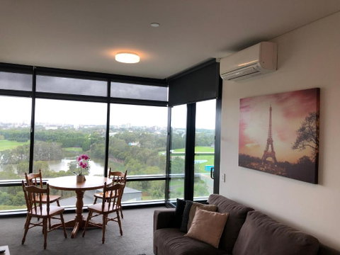 Parkview Modern Apartment W Parking @ Olympic Park - Accommodation Great Ocean Road 2