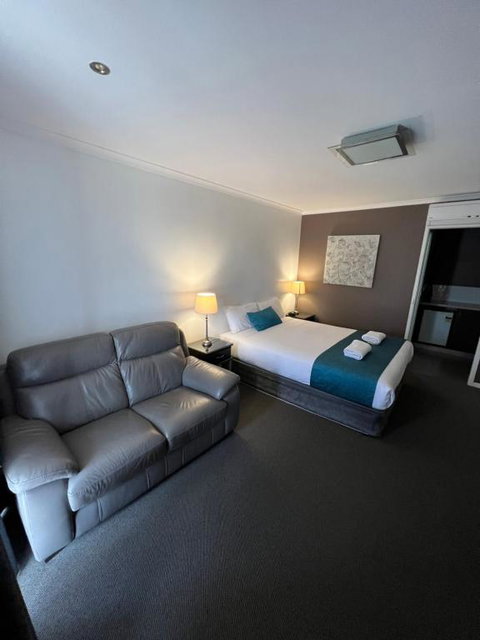 Pevensey Motor Lodge - Accommodation Great Ocean Road 3
