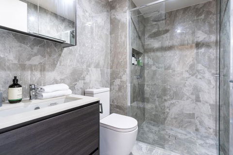 Perfectly Located 1BR BA Apartment - Accommodation Great Ocean Road 3