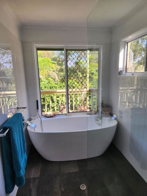 Poinciana Room - Accommodation Great Ocean Road 2