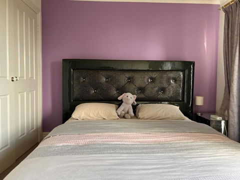 Pleasant Private Room In Taylors Lake Near Melbourne Airport - Accommodation Great Ocean Road 1