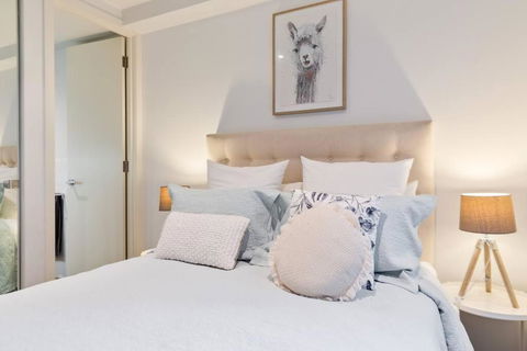 PORT MELBOURNE - A Stay At The Bay - Accommodation Great Ocean Road 2