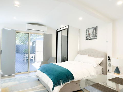 Private, Local Living Studio In Mascot, Airport - Accommodation Great Ocean Road 0