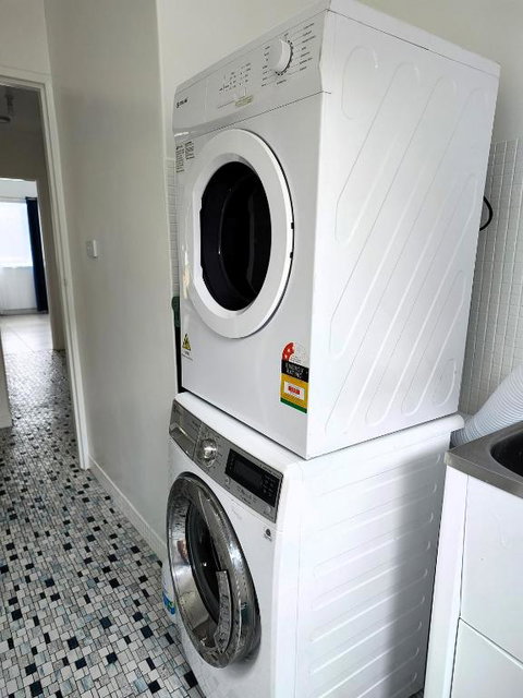 PROMO! Near Train Station, FREE WIFI! - Accommodation Great Ocean Road 1