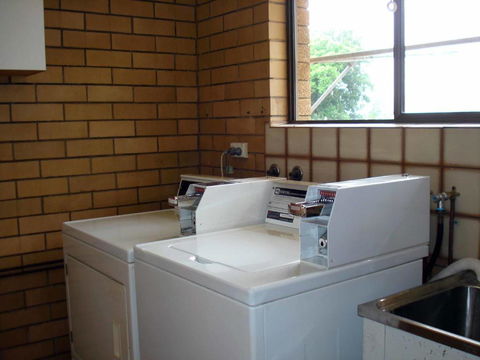 Raceview Motor Inn - Accommodation Great Ocean Road 3