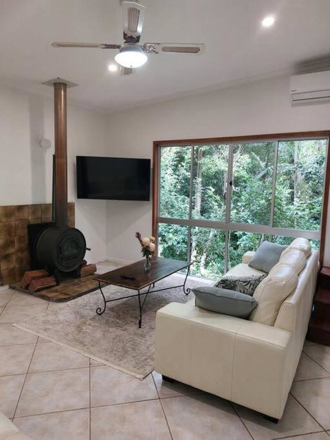 Rainforest Retreat-Fireplace-BBQ-3 Acres- - Accommodation Great Ocean Road 1