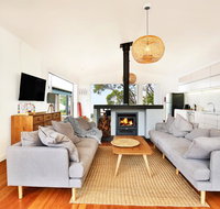 Ayana Beach House - Pet Friendly - Opposite Beach - Accommodation Great Ocean Road