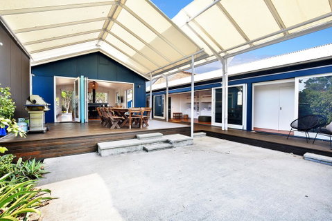Ayana Beach House - Pet Friendly - Opposite Beach - Accommodation Great Ocean Road 2
