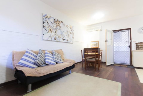 B3 Walk To UWA, Swan River On The Nedlands Border - Accommodation Great Ocean Road 0