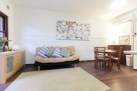 B3 Walk To UWA, Swan River On The Nedlands Border - Accommodation Great Ocean Road 1