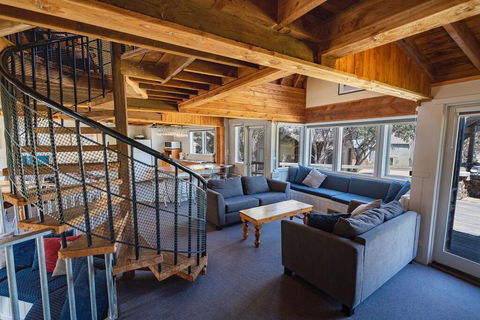Banjo's Chalet, Alpine-getaways - Accommodation Great Ocean Road 3