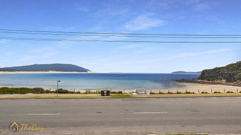 Beach House 72A Marine Drive - Fingal Bay - Accommodation Great Ocean Road 1