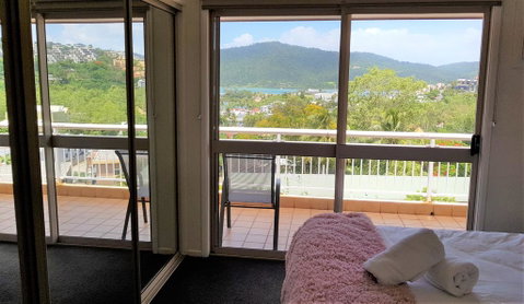 Beach House On Begley - Airlie Beach Central - Accommodation Great Ocean Road 2