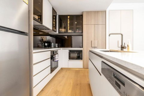 Restful Apt Near ANZAC Park West - Accommodation Great Ocean Road 3