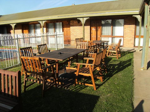 Regency Court Motel - Accommodation Great Ocean Road 2