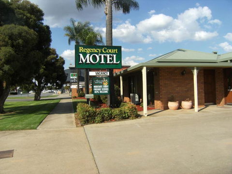 Regency Court Motel - Accommodation Great Ocean Road 0