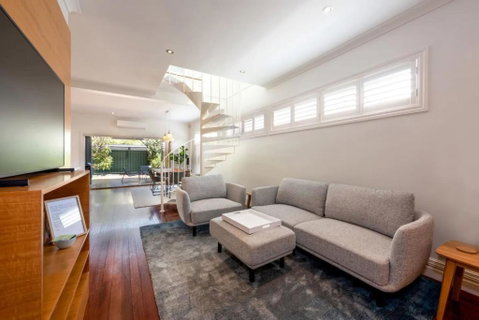 Renovated 3 Bedroom Family Home In Richmond - Accommodation Great Ocean Road 0