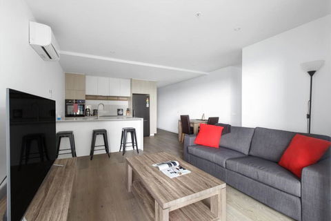 Resort Style Living In The Heart Of Moonee Ponds - Accommodation Great Ocean Road 0