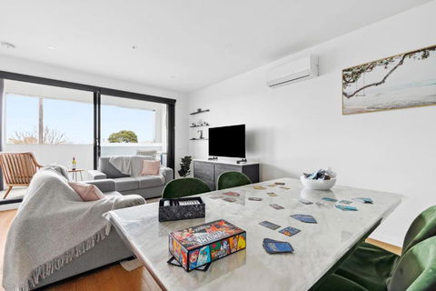Retreat On Bellerine I 2BR Apartment I Geelong CBD - Accommodation Great Ocean Road 3