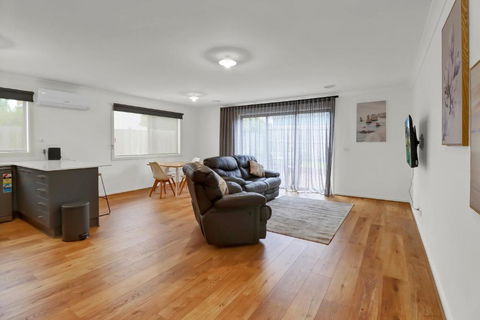 Retreat On Francis I Short And Long Stays - Accommodation Great Ocean Road 3