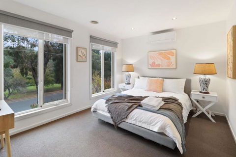 Retreat On Gairloch I Geelong River Hideaway - Accommodation Great Ocean Road 3
