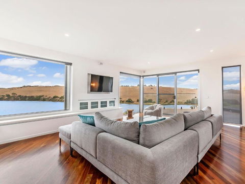 River Reveal - Accommodation Great Ocean Road 1