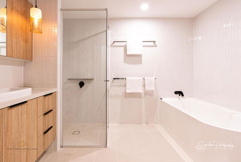 RIVERFRONT BREEZE @ The Cosmopolitan Unit10307 - Accommodation Great Ocean Road 3