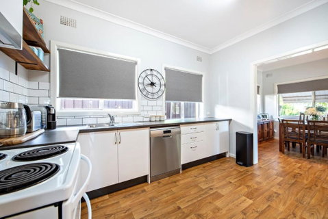Rosewood Cottage - Stroll To Central, Cosy Escape - Accommodation Great Ocean Road 1