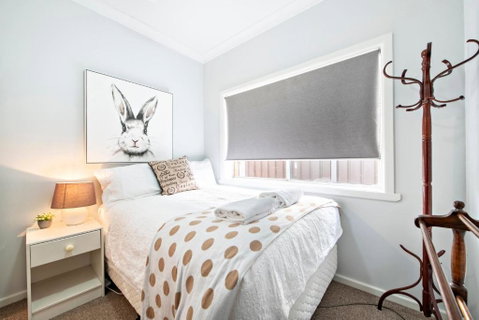 Rosewood Cottage - Stroll To Central, Cosy Escape - Accommodation Great Ocean Road 2