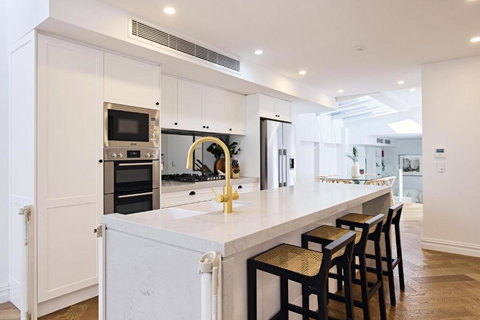 Royal Redfern I90 - Accommodation Great Ocean Road 2