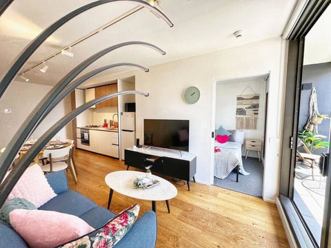 RS703 - West Melbourne Aparment With Balcony #Free Parking - Accommodation Great Ocean Road 1