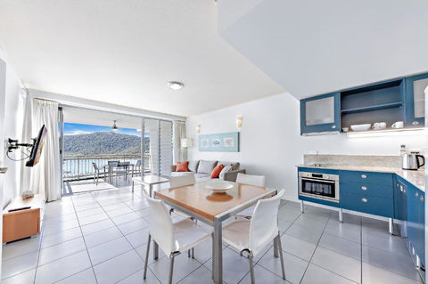 Sails On The Sea - Club Wyndham - Accommodation Great Ocean Road 1