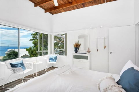 Sally Beach House With Ocean Views - Accommodation Great Ocean Road 1